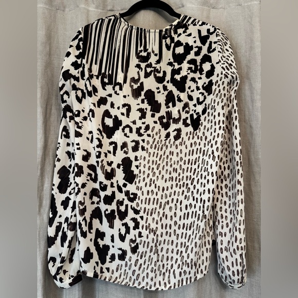Cabi Wanderer Blouse Mixed Animal Print XS - Picture 2 of 4